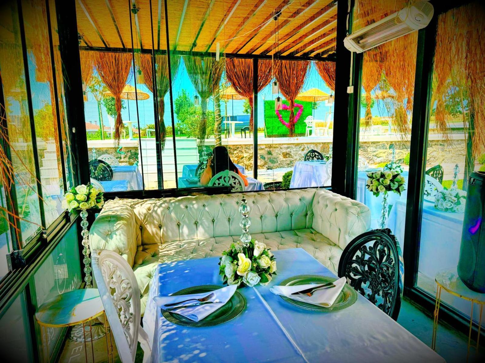 The Queen Airport Hotel-Round Trip Airport Service Arnavutkoy Eksteriør billede